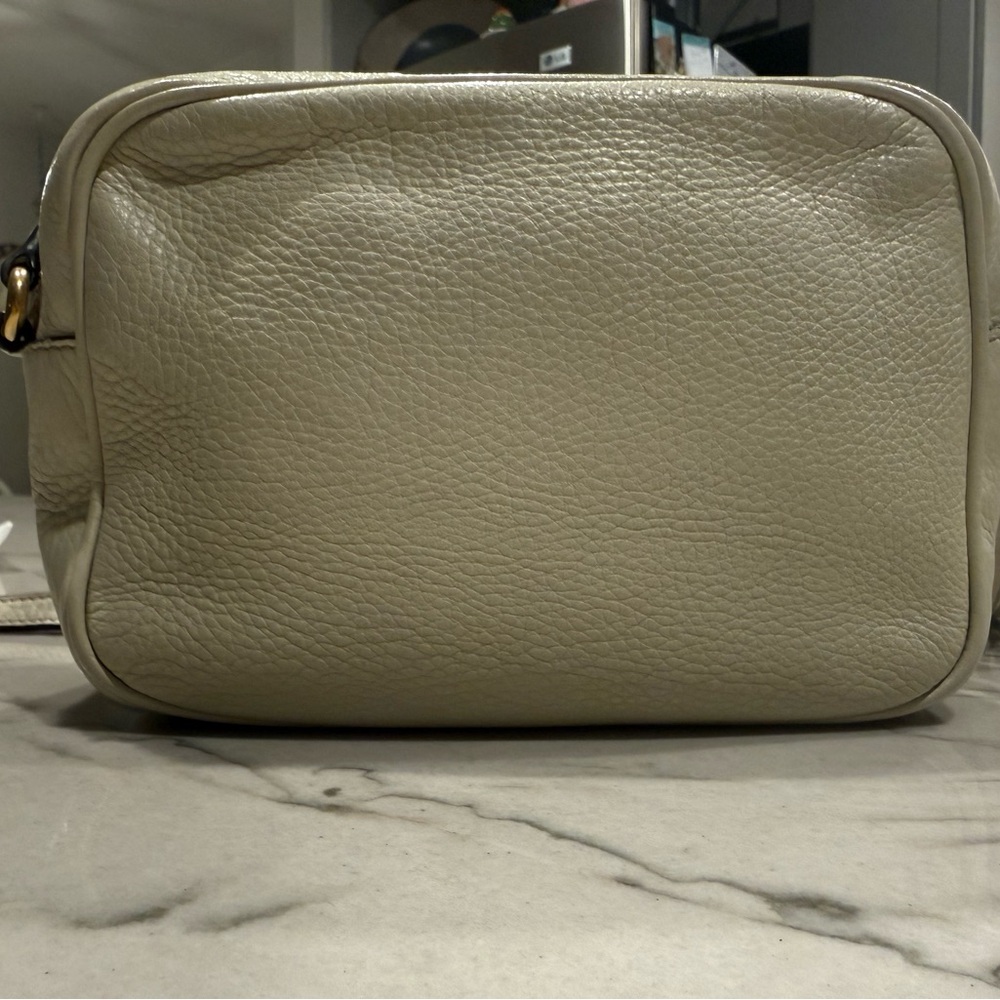 Gucci Soho Disco Crossbody Bag Cream Pebbled Leather Tassel Authentic - Picture 10 of 16